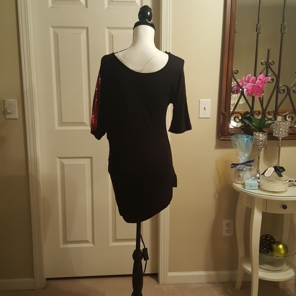 Asymmetrical Sequin red & black zebra print top - Picture 7 of 8